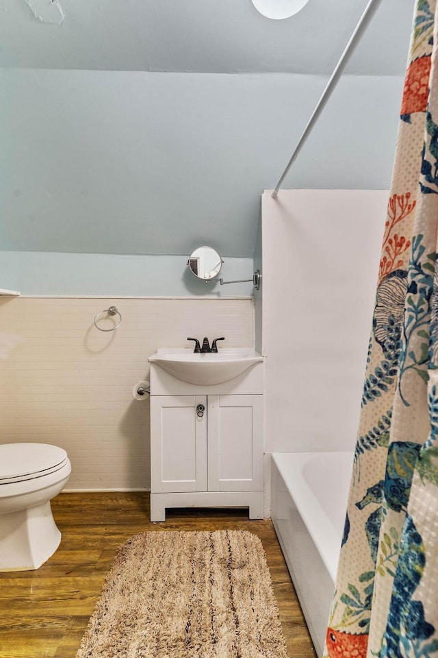 203 E S St, Union, SC 29379 - full bath with wood finished floors, vanity, and shower / bath combo