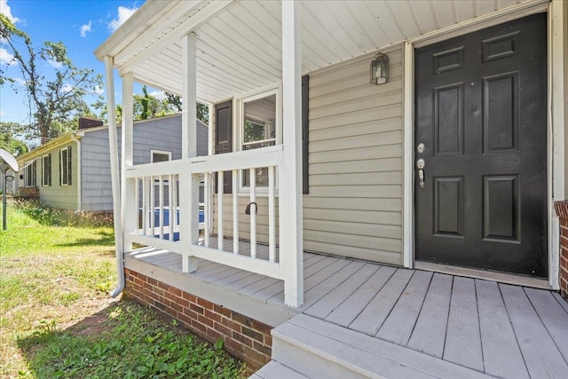 504 Hilda St, Spartanburg, SC 29306 - doorway to property featuring covered porch
