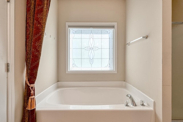 427 Listrac Dr, Moore, SC 29369 - full bathroom with plenty of natural light and a garden tub