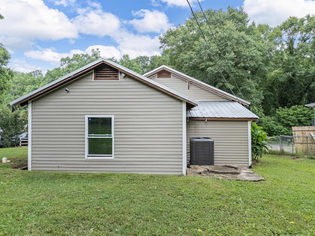 24 Oak St, Spartanburg, SC 29306 - rear view of property with a metal roof