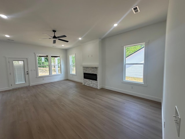 953 Mike Cir, Boiling Springs, SC 29303 - unfurnished living room with a ceiling fan, recessed lighting, wood finished floors, and a fireplace