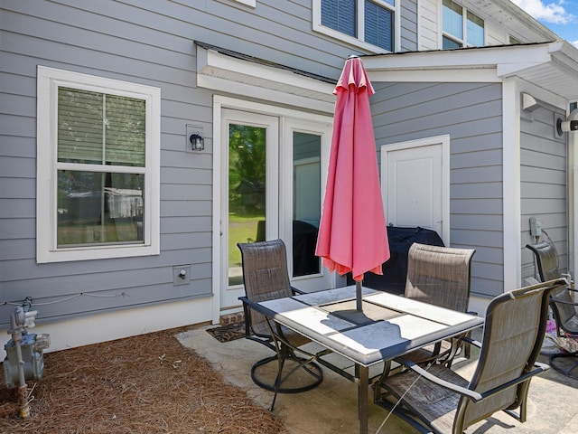 115 Turfway Dr, Greer, SC 29651 - view of patio / terrace with outdoor dining area