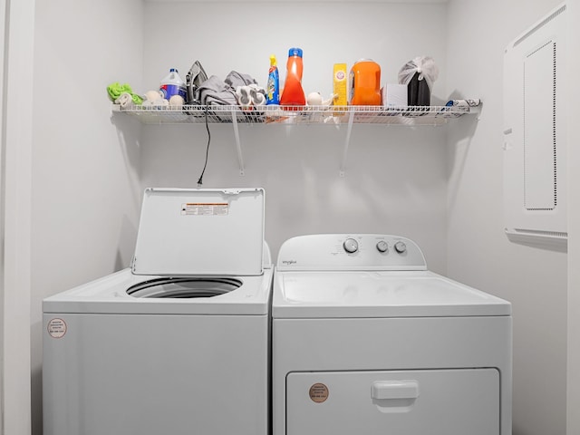 115 Turfway Dr, Greer, SC 29651 - washroom featuring washing machine and clothes dryer