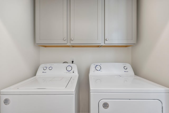 3008 Olivette Pl, Duncan, SC 29334 - laundry room featuring washer and clothes dryer and cabinet space