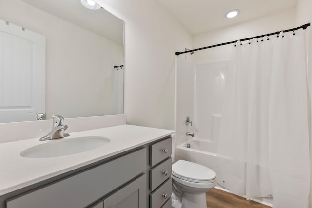 3008 Olivette Pl, Duncan, SC 29334 - bathroom with vanity, shower / tub combo, wood finished floors, and recessed lighting