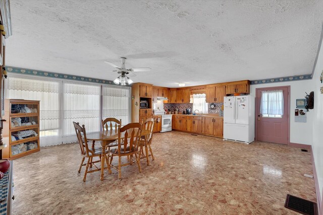 109 Pinewood Ave, Clinton, SC 29325 - photo 7