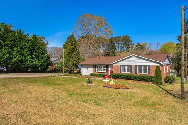 109 Pinewood Ave, Clinton, SC 29325 - photo 31