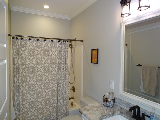 811 White Magnolia Dr, Inman, SC 29349 - full bathroom featuring vanity, shower / tub combo, crown molding, and recessed lighting