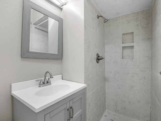 177 Continental Dr, Spartanburg, SC 29302 - bathroom with vanity and a tile shower