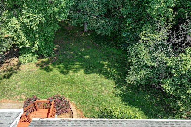21 Glen Eagle Pl, Spartanburg, SC 29301 - view of green lawn with a deck
