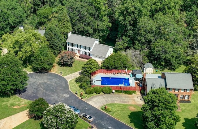 21 Glen Eagle Pl, Spartanburg, SC 29301 - aerial view of property's location with a pool area