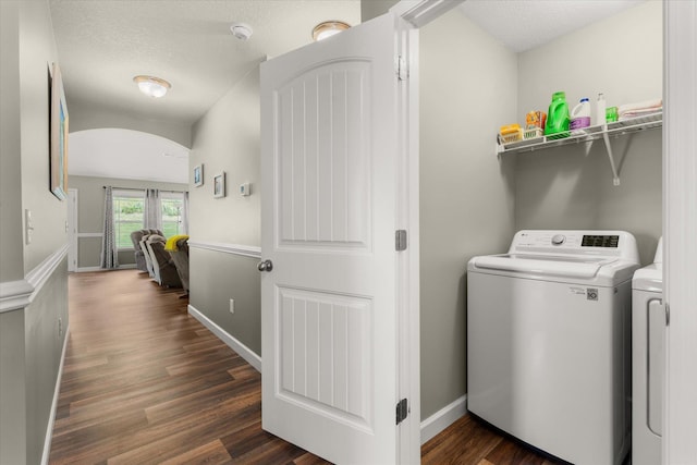 906 John Thomas Way, Greer, SC 29651 - laundry area with separate washer and dryer, dark wood-style floors, and a textured ceiling