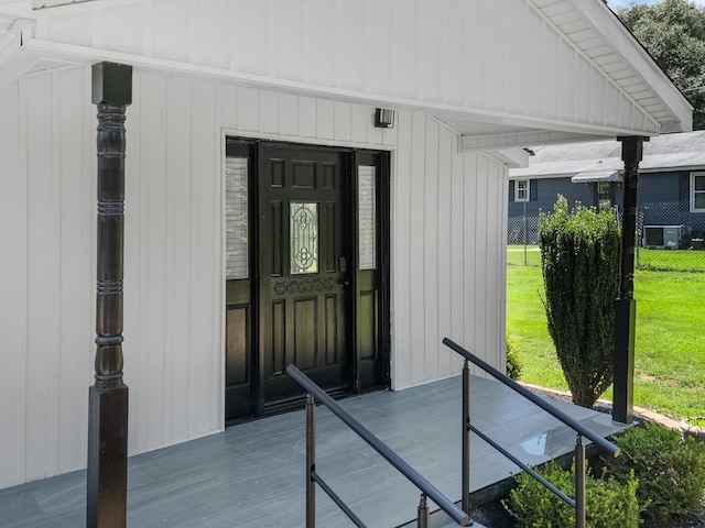 116 Dodd St, Wellford, SC 29385 - property entrance featuring a wooden deck