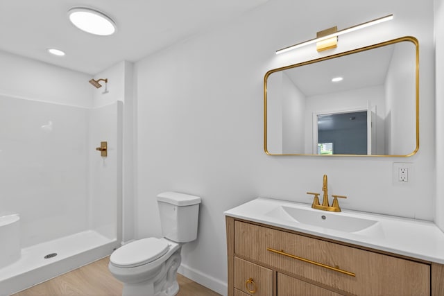 177 Lincoln Dr, Spartanburg, SC 29306 - bathroom with vanity, a shower, and wood finished floors