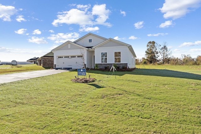 1465 Macedonia Rd, Gaffney, SC 29341 - view of front of home with board and batten siding, driveway, an attached garage, and a front lawn