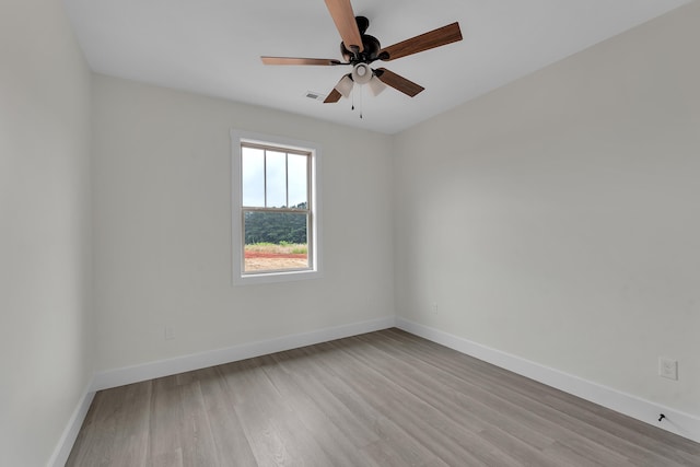 537 Bill Lattimore Rd, Chesnee, SC 29323 - unfurnished room with wood finished floors and a ceiling fan