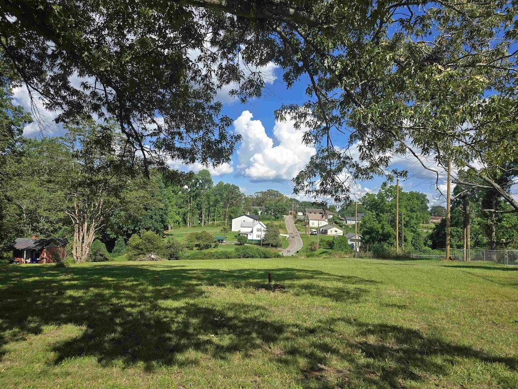 00 E Greenwood St, Landrum, SC 29356