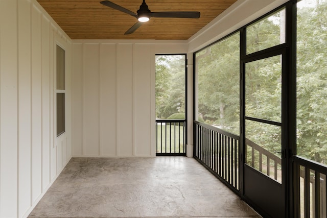 305 Meadow Tree Ct, Travelers Rest, SC 29690 - unfurnished sunroom featuring ceiling fan