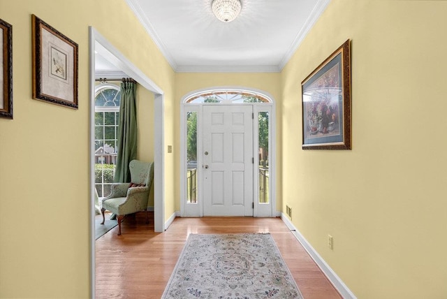 216 Antrim Ave, Moore, SC 29369 - foyer entrance with light wood-style floors and crown molding