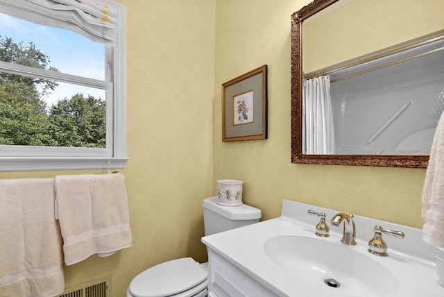 216 Antrim Ave, Moore, SC 29369 - bathroom with vanity and a shower with curtain