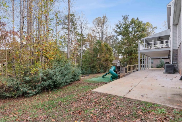 154 S Lake Emory Dr, Inman, SC 29349 - view of yard with a patio, a carport, and a balcony