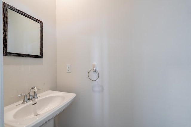 210 Wakelon Dr, Greer, SC 29651 - bathroom with a sink