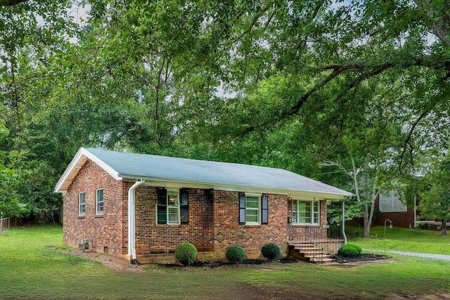 210 Catawba St, Union, SC 29379 - view of front of property featuring a front yard and brick siding
