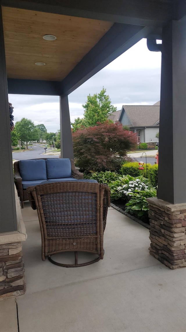 178 Ravines Ln, Spartanburg, SC 29301 - view of patio / terrace