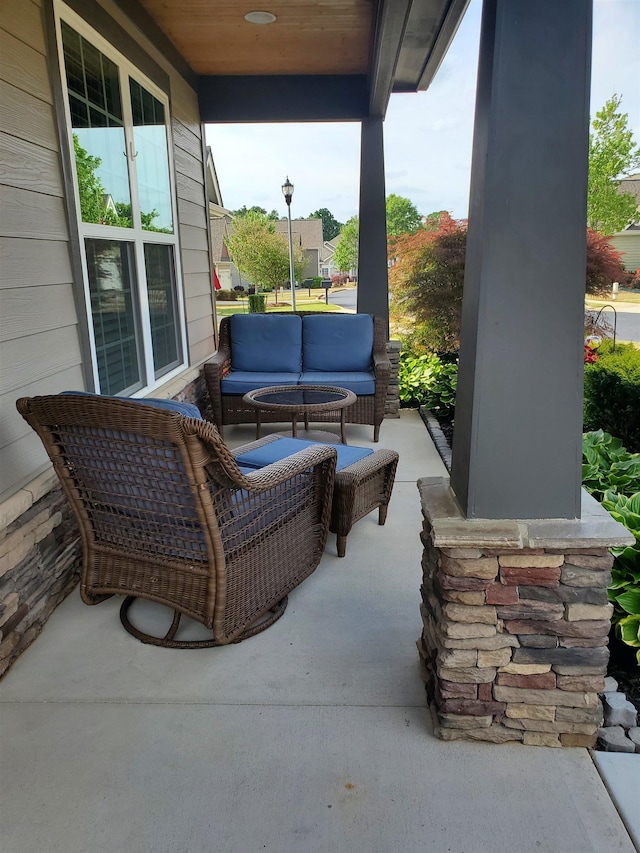 178 Ravines Ln, Spartanburg, SC 29301 - covered porch featuring outdoor lounge area