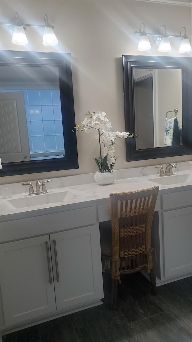 178 Ravines Ln, Spartanburg, SC 29301 - bathroom with double vanity