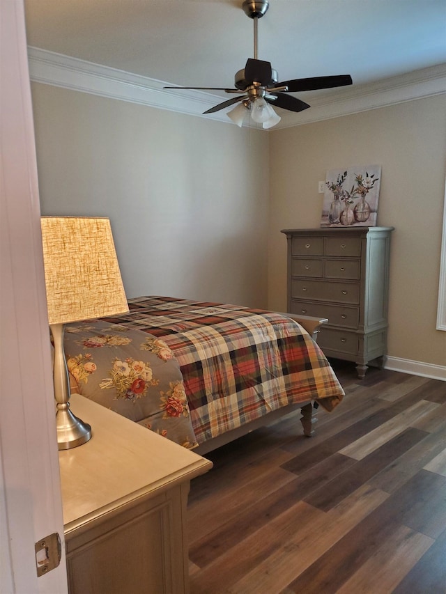 178 Ravines Ln, Spartanburg, SC 29301 - bedroom featuring crown molding, dark wood-style floors, and a ceiling fan
