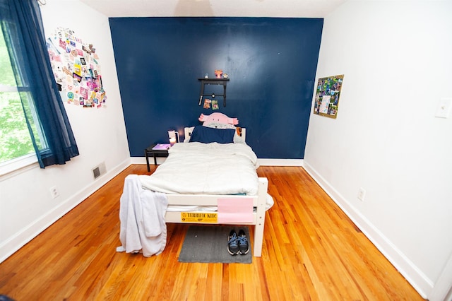 72 Casey Ln, Spartanburg, SC 29301 - bedroom with wood finished floors and baseboards