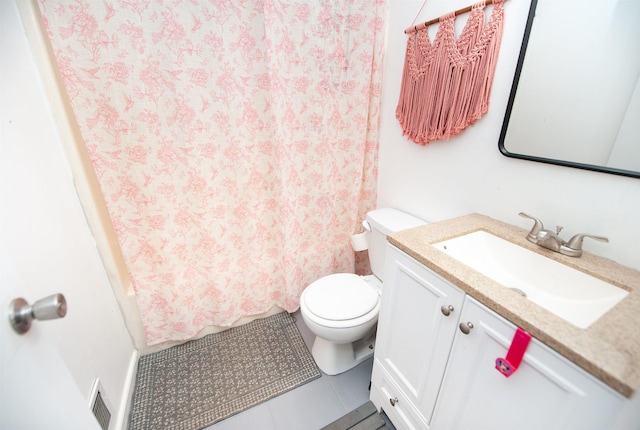 72 Casey Ln, Spartanburg, SC 29301 - full bathroom featuring vanity and tile patterned floors