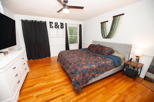 72 Casey Ln, Spartanburg, SC 29301 - bedroom with light wood-style floors and a ceiling fan