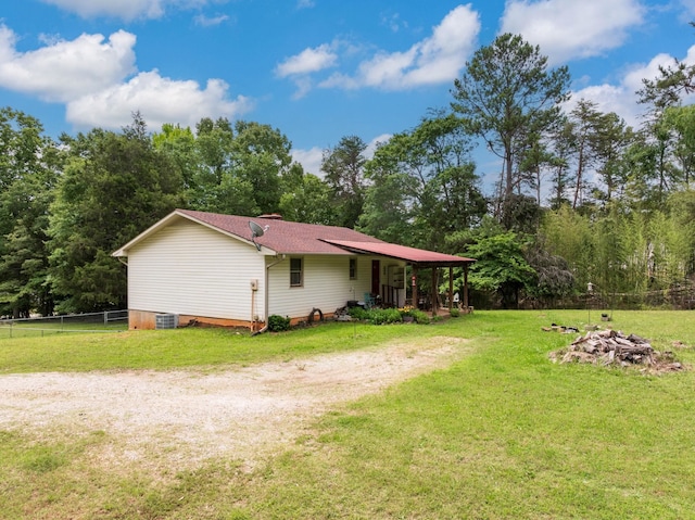 1342 Old Canaan Rd, Spartanburg, SC 29306 - view of side of property with crawl space