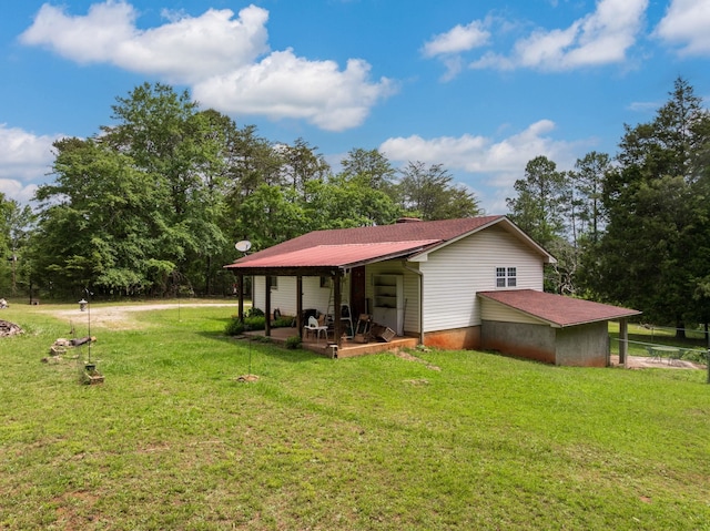 1342 Old Canaan Rd, Spartanburg, SC 29306 - rear view of house with a lawn