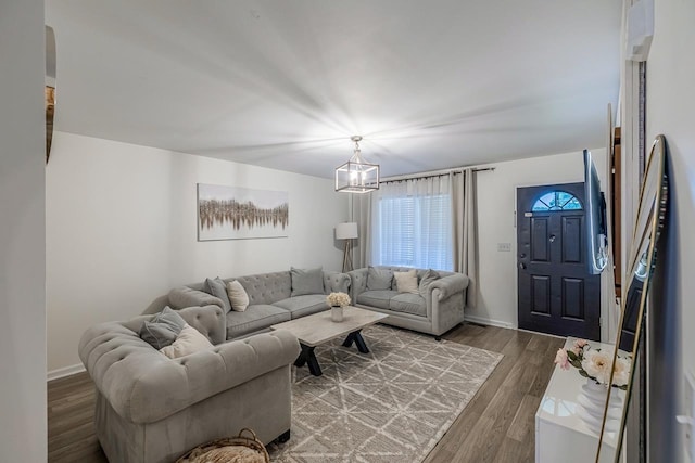 521 Signal Hill Ln, Inman, SC 29349 - living area featuring wood finished floors and a chandelier