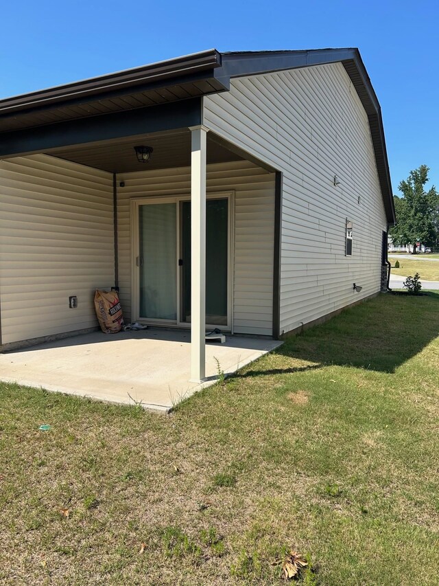 711 Burbrook Ln, Boiling Springs, SC 29316 - back of house featuring a patio area and a yard