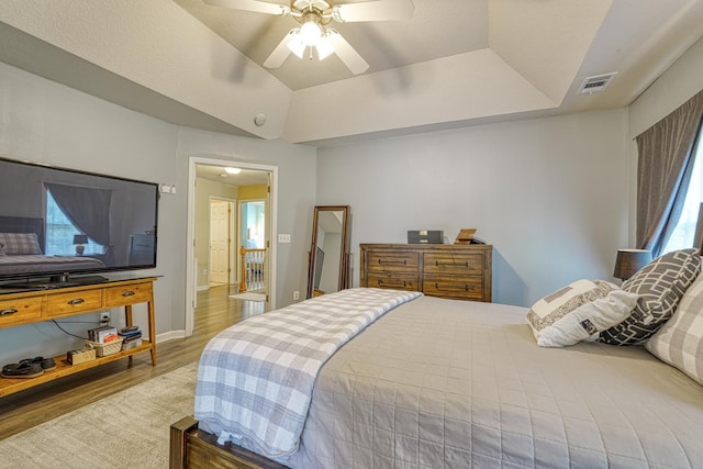 316 Crestview Ln, Spartanburg, SC 29301 - bedroom featuring wood finished floors and ceiling fan