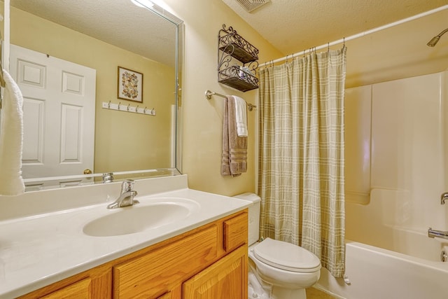 316 Crestview Ln, Spartanburg, SC 29301 - full bathroom with a textured ceiling, vanity, and shower / tub combo with curtain