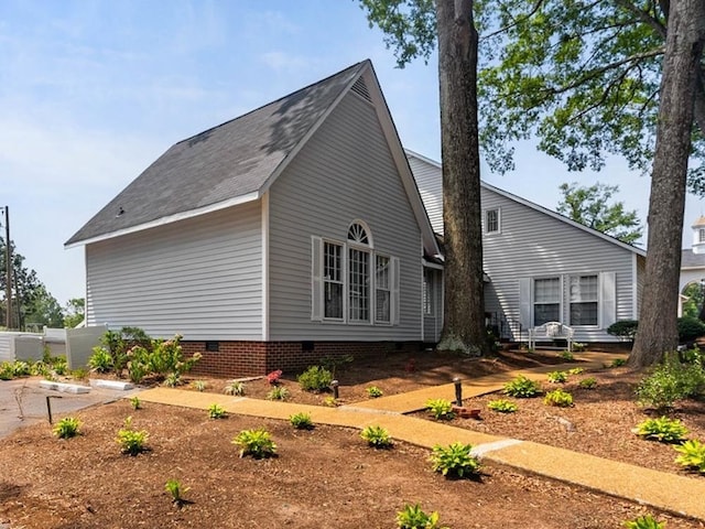 135 N Fairview Ave, Spartanburg, SC 29302 - view of property exterior featuring crawl space and a shingled roof
