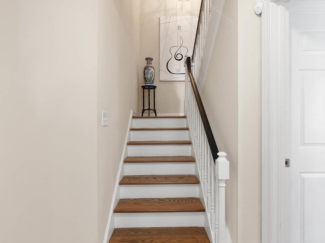 135 N Fairview Ave, Spartanburg, SC 29302 - stairway featuring wood finished floors