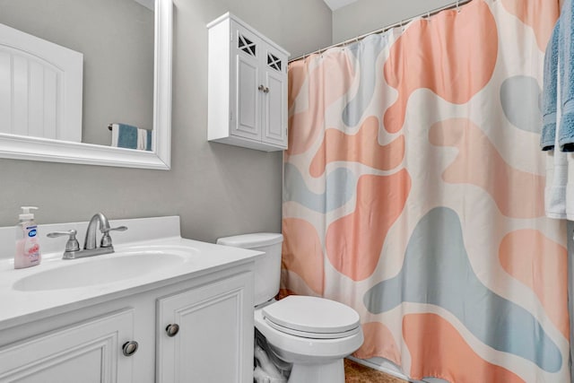 332 Heritage Point Dr, Simpsonville, SC 29681 - full bathroom with vanity and a shower with shower curtain
