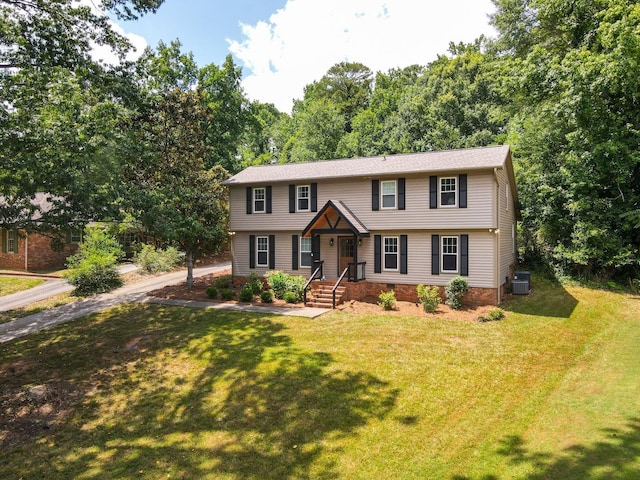 236 Heathwood Dr, Spartanburg, SC 29307 - colonial house with a front lawn