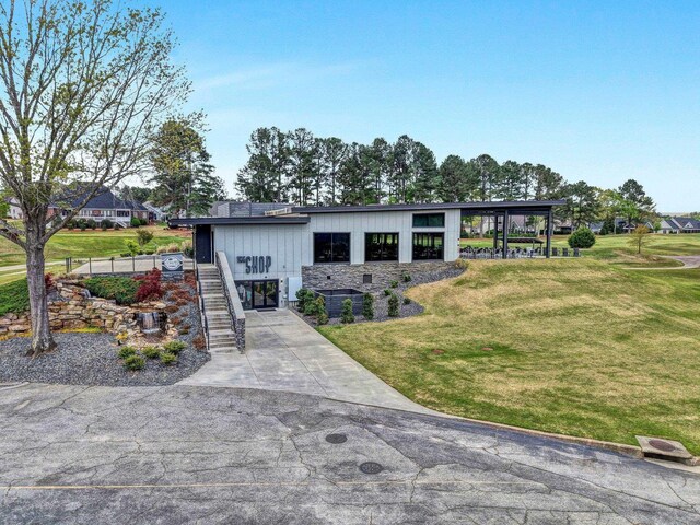 200 Lord Byron Ln, Travelers Rest, SC 29690