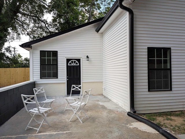 2115 Oakhurst Cir, Spartanburg, SC 29302 - view of patio / terrace