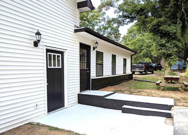 2115 Oakhurst Cir, Spartanburg, SC 29302 - property entrance