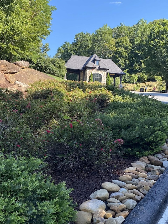 173 Stacked Rock Rd, Landrum, SC 29356