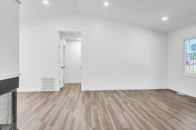 339 Crestview Dr, Spartanburg, SC 29306 - unfurnished room with light wood-style flooring and recessed lighting