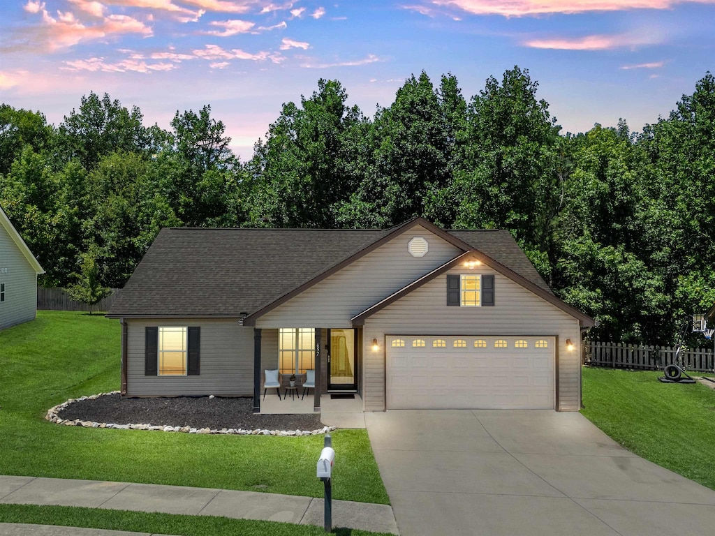 657 Chastine Dr, Spartanburg, SC 29301 - photo 1